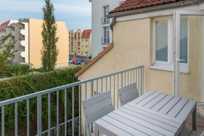 H&H Apartments Im Herzen Der Stadt In Der Lange Strasse Geraeumig Ruhig Mit Kueche Und Esstisch 格赖夫斯瓦尔德 外观 照片